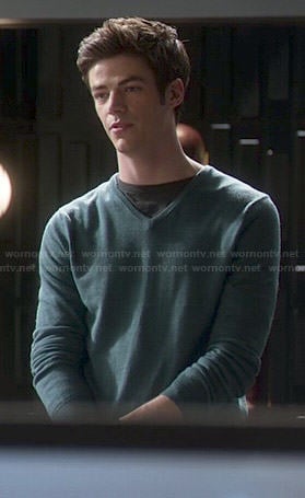 Barry’s green v-neck sweater on The Flash