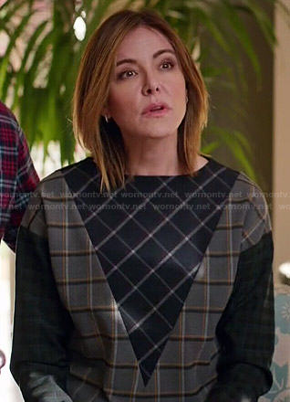 Ellie’s mixed check pattern sweater on Cougar Town