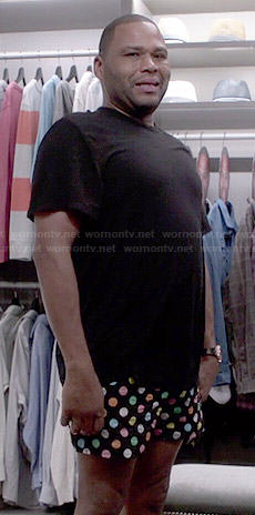 Andre’s polka dot boxer shorts on Black-ish