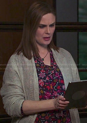 Brennan’s floral and animal printed shirt on Bones