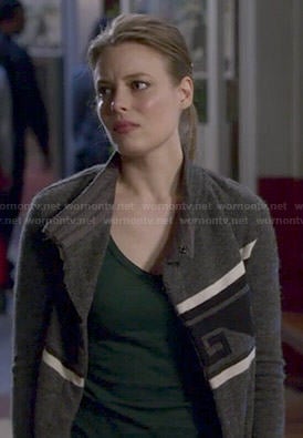Britta’s grey knit jacket on Community