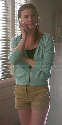 Emily’s tan shorts and aqua green hoodie on Revenge