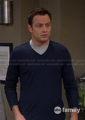 Josh’s blue v-neck sweater on Young and Hungry
