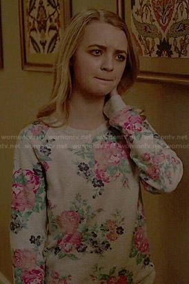 Taylor’s floral sweater on Finding Carter