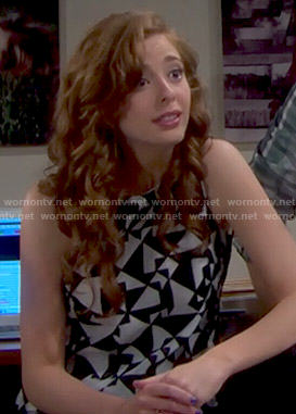 Aly’s black and white geometric print top on The Bold and the Beautiful