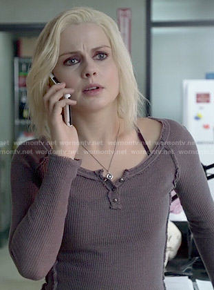 Liv’s grey raw-edge henley top on iZombie