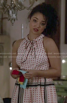 Beth’s polka dot tie-neck dress on Chasing Life