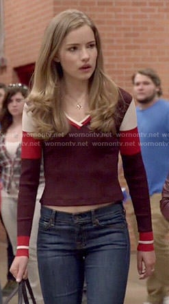 Emma’s burgundy colorblock v-neck sweater on Scream