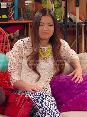 Jasmine’s white crochet top and blue geometric patterned jeans on I Didn’t Do It