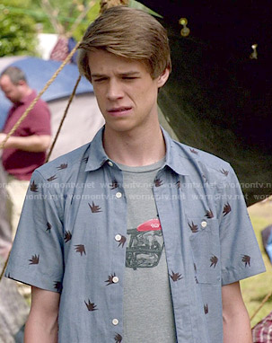 Joe’s blue printed shirt on Under the Dome