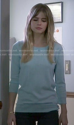 Brooke’s blue sweater on Scream