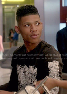 Hakeem’s foil printed long sleeve tee on Empire