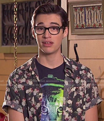 Joey’s rainbow astronaut cat tee on Liv and Maddie