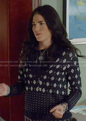 Laurel’s mixed print v-neck sweater on How to Get Away with Murder
