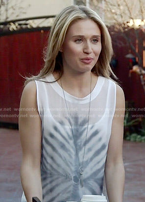 Amy’s white tie dye muscle tank on Faking It