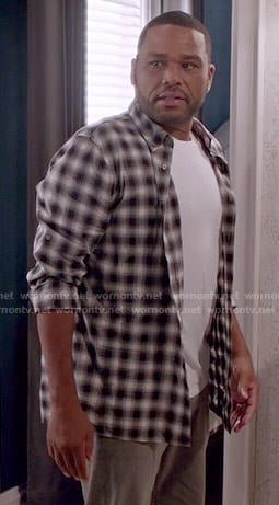 Andre’s grey checked shirt on Black-ish