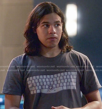 Cisco’s keyboard graphic t-shirt on The Flash