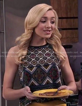 Emma’s printed high-low top on Jessie