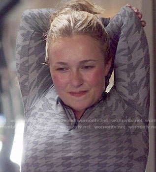 Juliette’s grey houndstooth sports top on Nashville