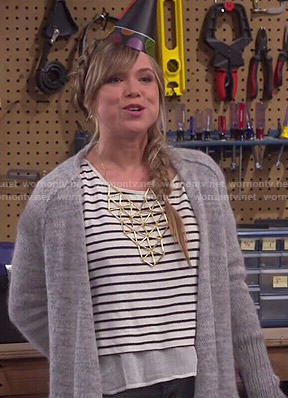 Kristin’s striped layered top, long cardigan and gold geometric bib necklace on Last Man Standing