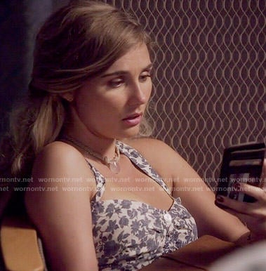 Scarlett’s blue floral button-front dress on Nashville