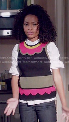 Zoey’s scalloped print sweater vest on Black-ish