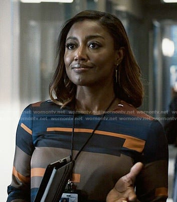 Daisy’s geometric print shift dress on Madam Secretary