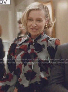 Elizabeth’s blue and red printed blouse on Scandal