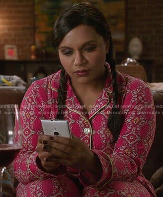 Mindy’s pink printed pajamas on The Mindy Project