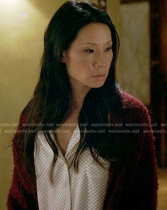 Joan’s grey printed shortie pajamas on Elementary
