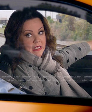 Molly’s grey polka dot sweater on Mike and Molly