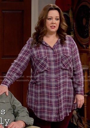 Molly’s purple plaid shirt on Mike and Molly