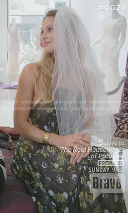 Phoebe’s floral maxi dress on Girlfriends Guide to Divorce