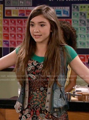 Riley’s paisley and floral print dress on Girl Meets World