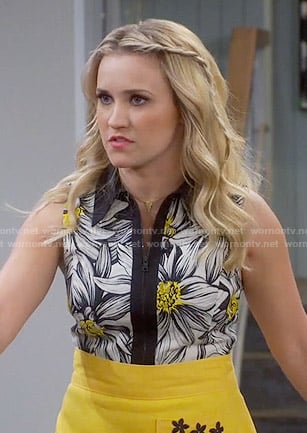 Gabi’s black and yellow floral zip-front dress on Young and Hungry