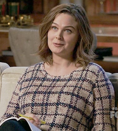 Brennan’s plaid sweater on Bones