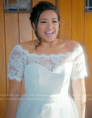 Jane’s wedding dress on Jane the Virgin
