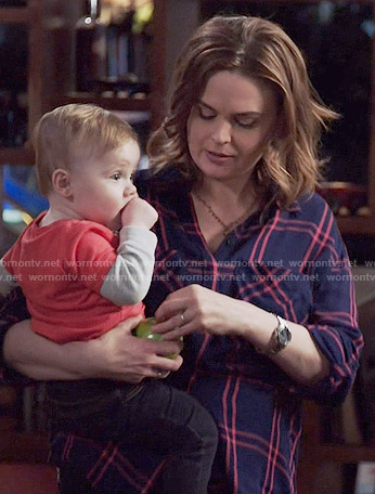 Brennan’s navy and pink plaid shirt on Bones