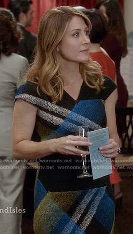 Maura’s blue and yellow oversized plaid print dress on Rizzoli and Isles