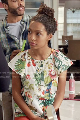 Zoey’s tropical print top on Black-ish