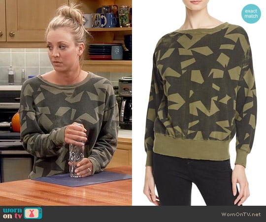 WornOnTV: Penny's green star print sweatshirt on The Big Bang