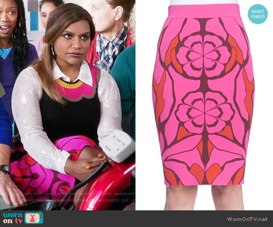 Alexander McQueen Flower Jacquard Pencil Skirt worn by Mindy Lahiri (Mindy Kaling) on The Mindy Project