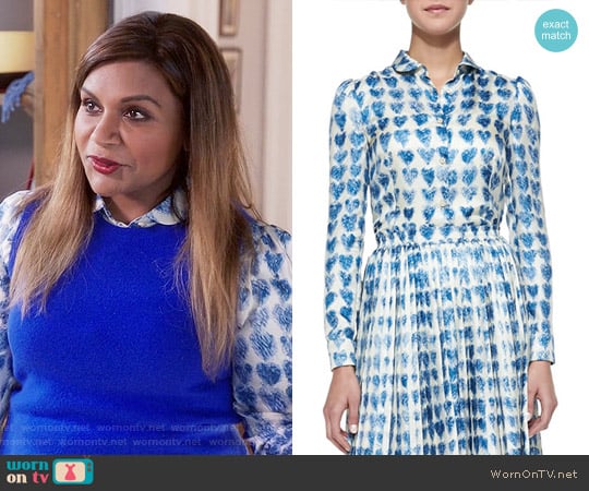 RED Valentino Scribbled Heart-Print Shirt worn by Mindy Lahiri (Mindy Kaling) on The Mindy Project