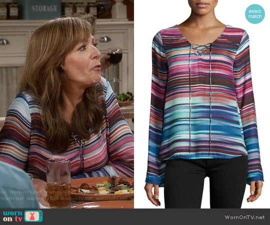 Sanctuary Kinsley Top worn by Bonnie Plunkett (Allison Janney) on Mom