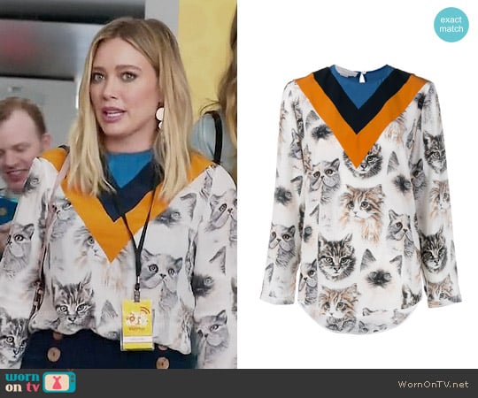 Stella McCartney Alida Top worn by Kelsey Peters (Hilary Duff) on Younger