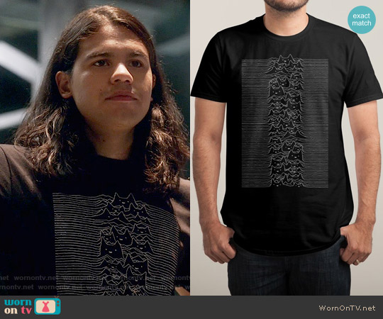 Furr Division Tee from Threadless worn by Cisco Ramon (Carlos Valdes) on The Flash