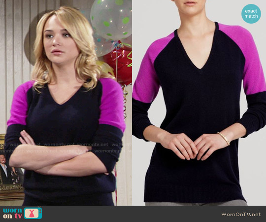 Aqua Colorblock V-neck Cashmere Sweater in Peacoat/Orchid worn by Summer Newman (Hunter King) on The Young and the Restless
