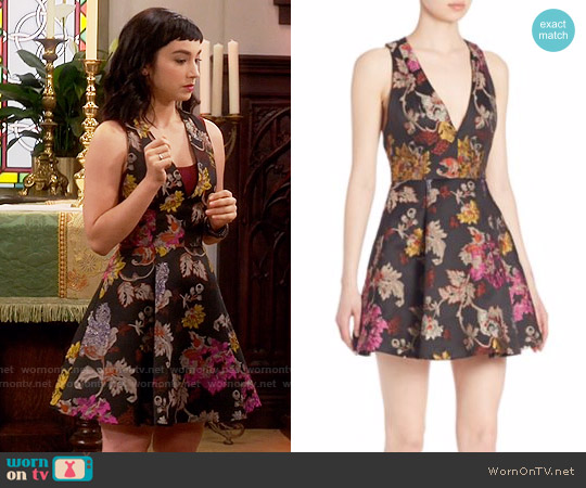 Alice + Olivia Mollie Dress worn by Mandy Baxter (Molly Ephraim) on Last Man Standing
