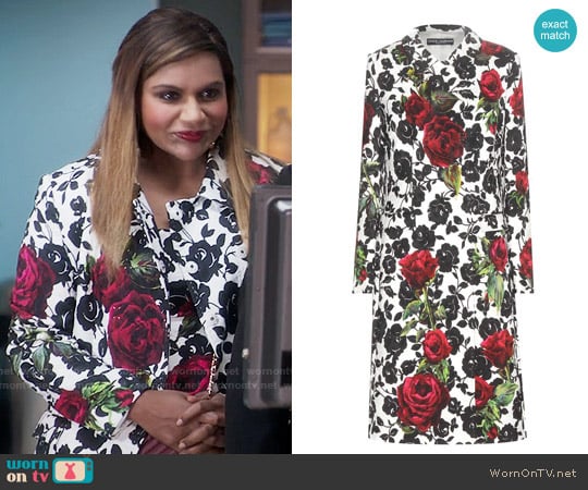Dolce & Gabbana Rose Print Brocade Coat worn by Mindy Lahiri (Mindy Kaling) on The Mindy Project