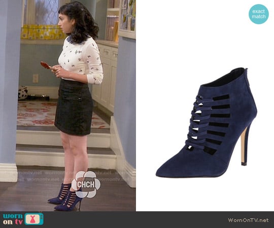 Ivanka Trump Sweet Dress Pump in Navy Suede worn by Mandy Baxter (Molly Ephraim) on Last Man Standing